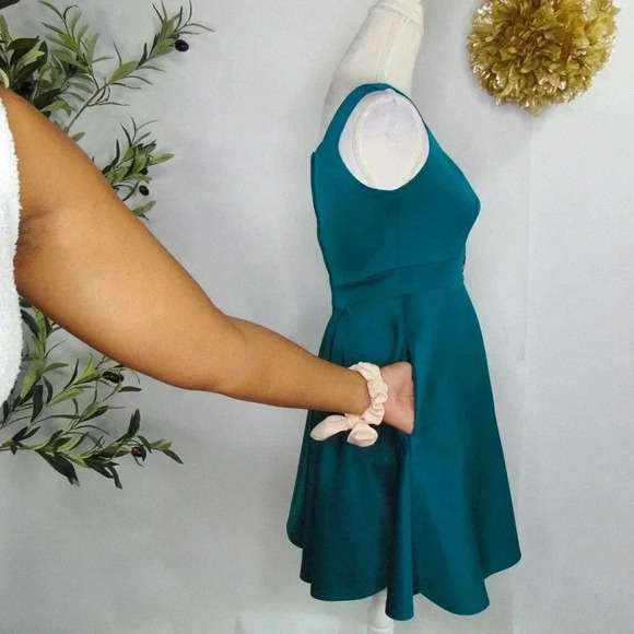 Alya Women's Button Front A- Line Green Short Sleeveless Dress Size XS - Picture 4 of 9